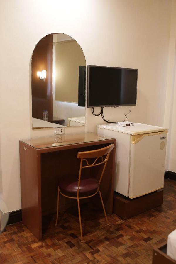 Amalfi718 Hotel Lipa City Buitenkant foto