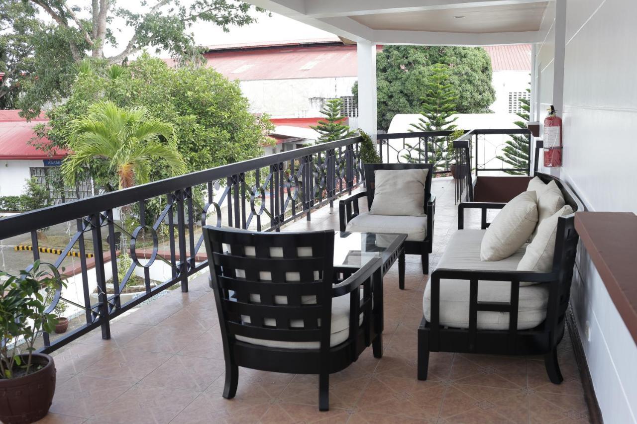 Amalfi718 Hotel Lipa City Buitenkant foto